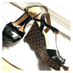 Clarks Artisan black patent wedge sandal 9.5 new